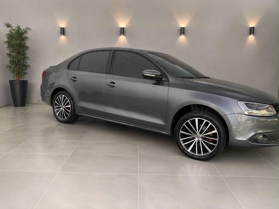 VOLKSWAGEN JETTA 2.0 COMFORTLINE FLEX 4P TIPTRONIC VOLKSWAGEN JETTA 2.0 COMFORTLINE FLEX 4P TIPTRONIC